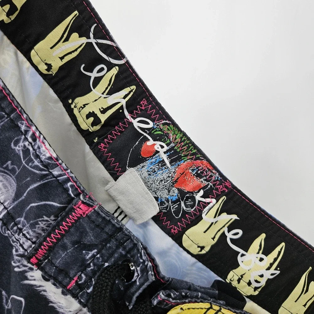Vintage Quiksilver Board Shorts Mens 36 Peter Webb Art Black Beauty Rare‎